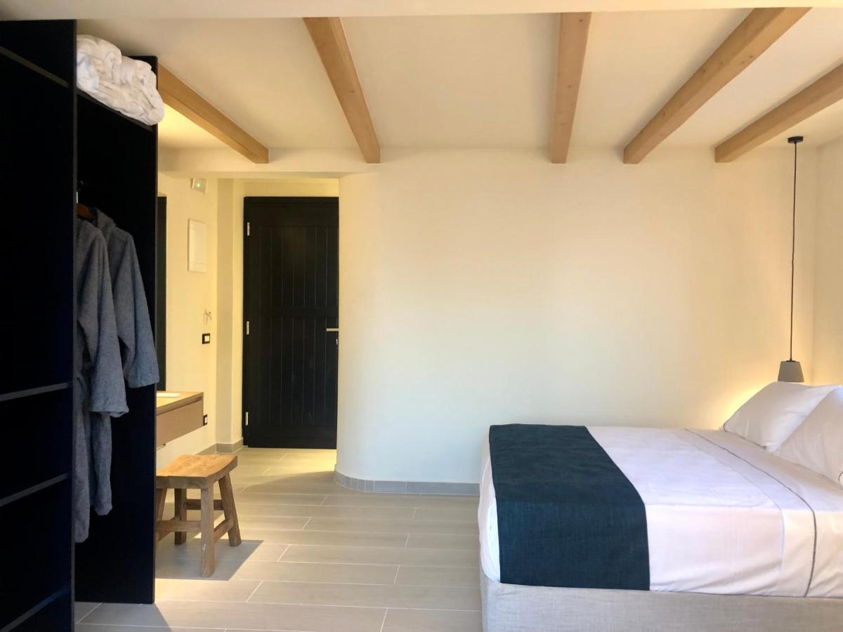 Candele Suites Fira  Bagian luar foto